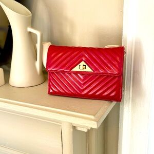 New without tags Chinese Laundry purse | Green and black purse | Green clutch